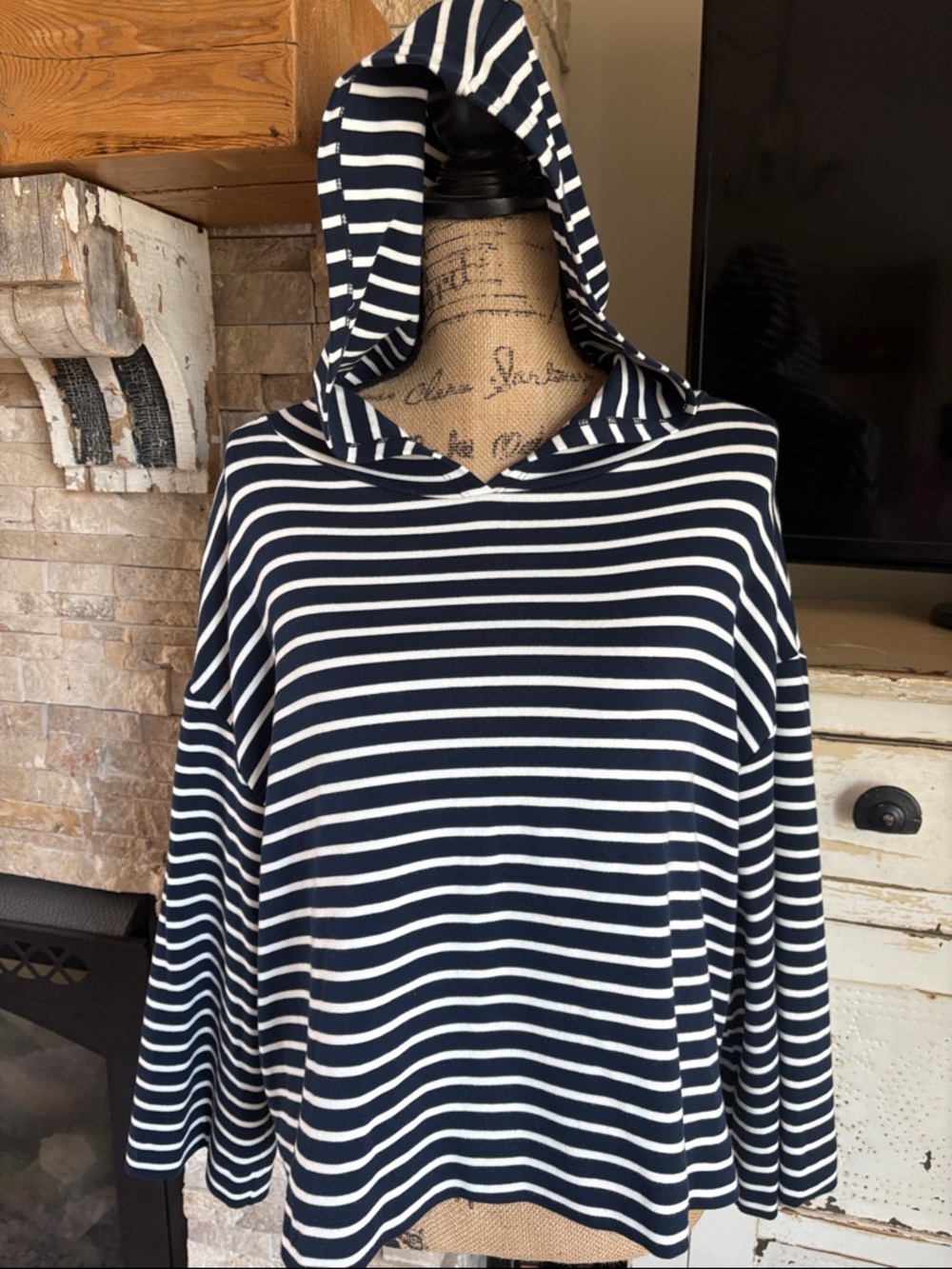 Evereve Mia blue and white stripe hoodie 3/4 sleeve slight crop drop shoulder - Picture 7 of 16
